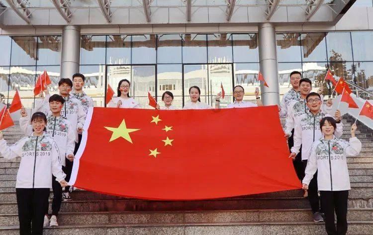 女同学因为我跟其它女生而生气？游戏画面